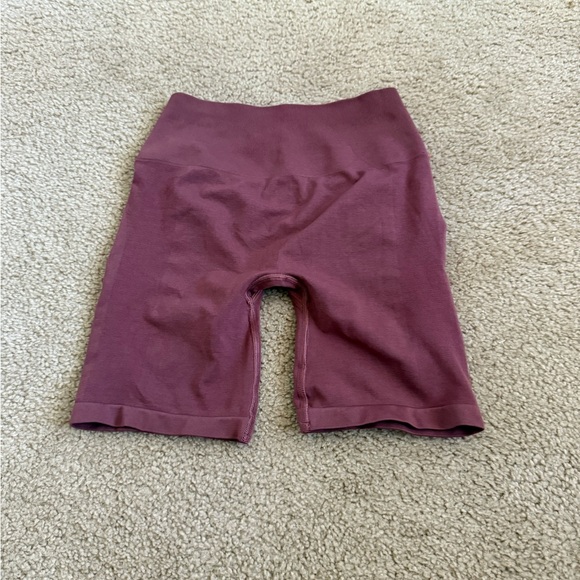 Alphalete Amplify Ultra-High Rise Biker Shorts - Small - Wildberry - Picture 4 of 9